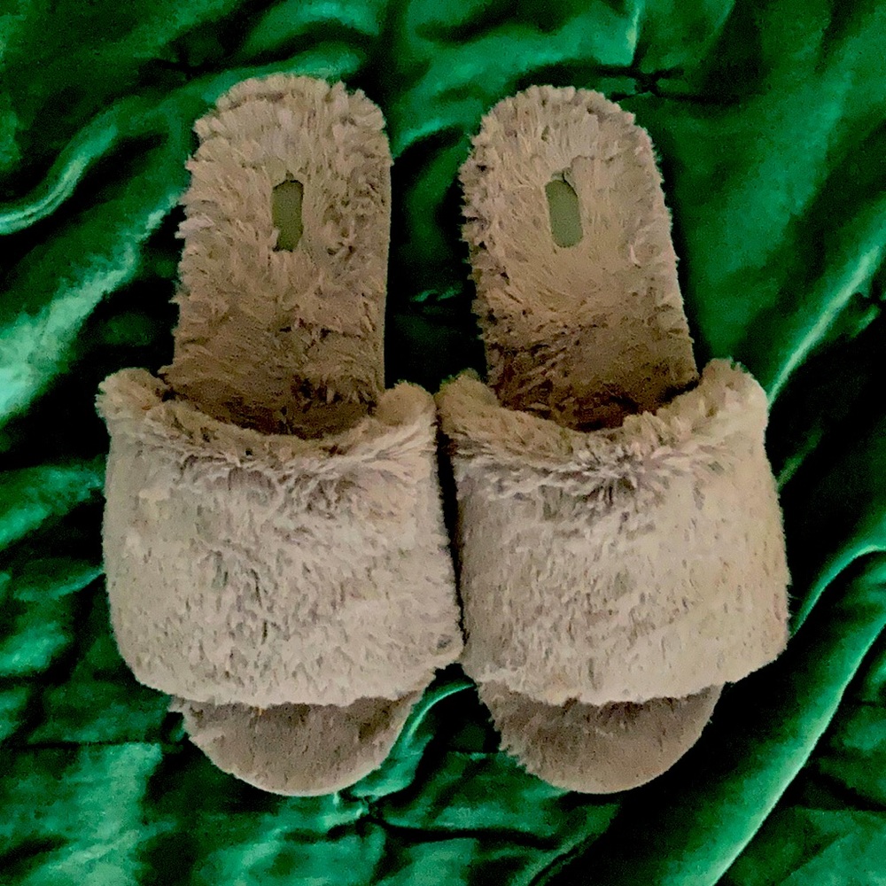 Skims furry house slippers